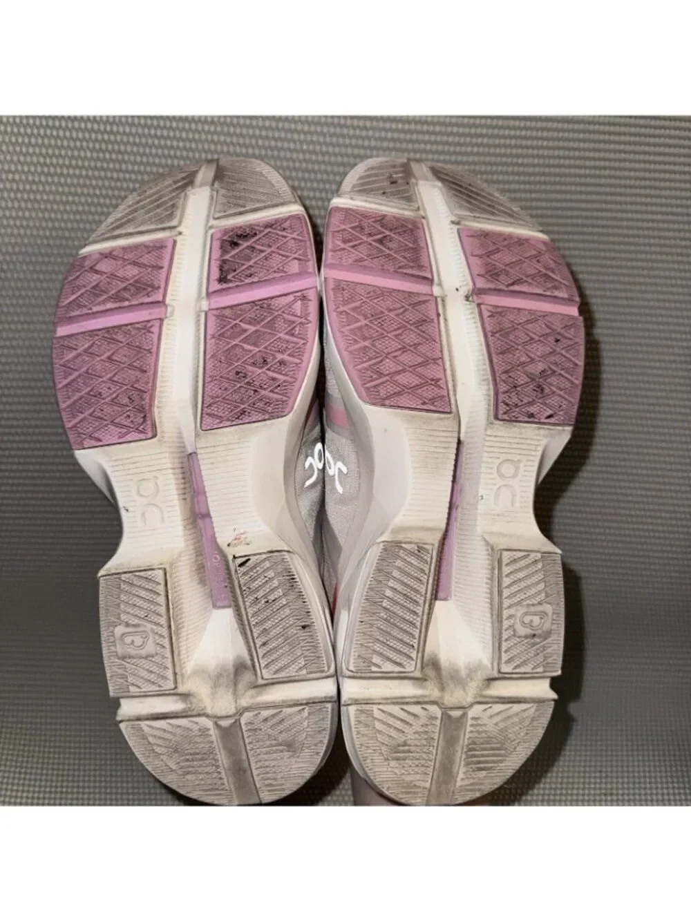 On Cloudpulse Pearl Blossom Athletic Running Shoes Sneakers Women’s Size 7.5